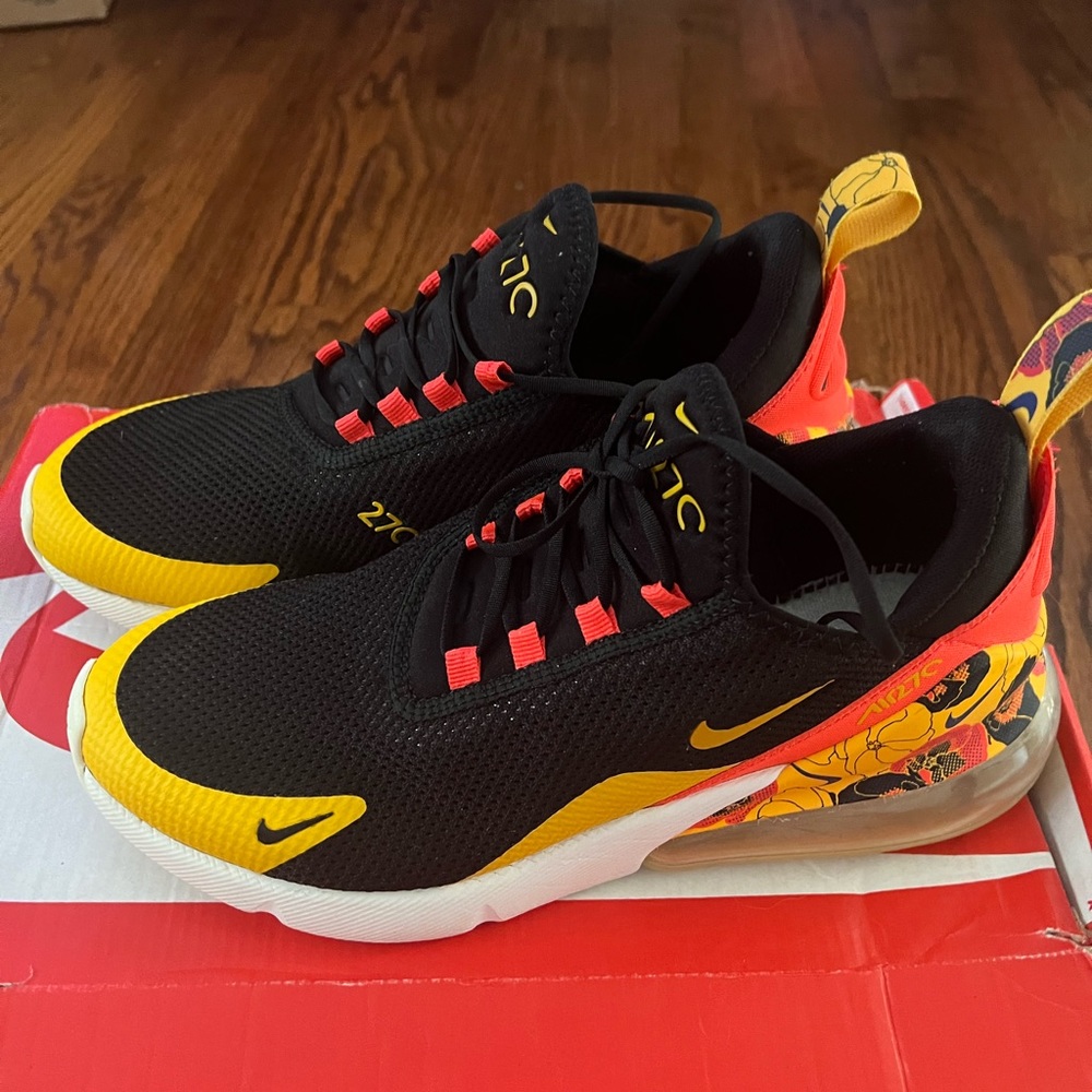 Air max 9.5 woman